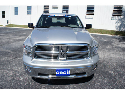 ram 1500 2011 silver lone star 8 cylinders automatic 78028