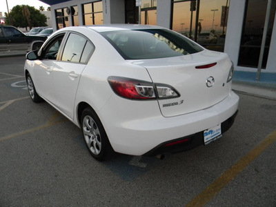 mazda mazda3i 2011 white sedan sport gasoline 4 cylinders front wheel drive automatic 79936