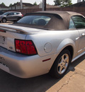 ford mustang 2003 silver deluxe gasoline 6 cylinders rear wheel drive automatic 77375