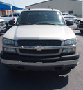 chevrolet silverado 1500 2004 silver pickup truck 8 cylinders automatic 76234