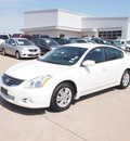 nissan altima 2010 white sedan 2 5 s gasoline 4 cylinders front wheel drive automatic 76116