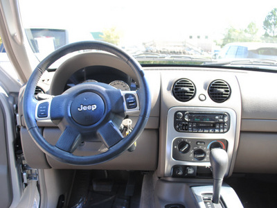 jeep liberty 2002 silver suv limited gasoline v6 rear wheel drive automatic 27511