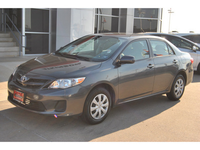 toyota corolla 2011 gray sedan le gasoline 4 cylinders front wheel drive automatic with overdrive 77802