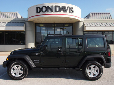 jeep wrangler unlimited 2011 green suv sport gasoline 6 cylinders 4 wheel drive automatic with overdrive 76011