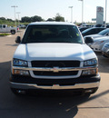 chevrolet silverado 1500 2004 white ls 8 cylinders automatic 76049