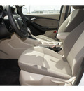 ford focus 2013 white sedan se 4 cylinders automatic 78580
