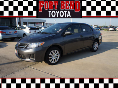 toyota corolla 2013 gray sedan le gasoline 4 cylinders front wheel drive automatic 77469