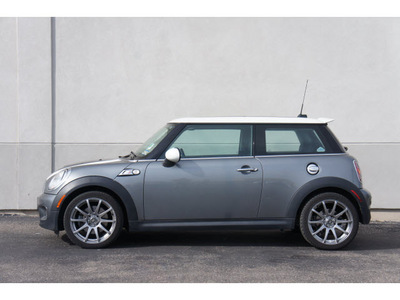 mini cooper 2007 silver hatchback s gasoline 4 cylinders front wheel drive 6 speed manual 79407