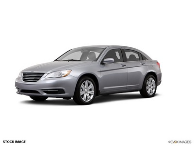chrysler 200 2013 sedan touring gasoline 4 cylinders front wheel drive not specified 76230