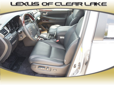 lexus lx 570 2013 silver suv 8 cylinders automatic 77546