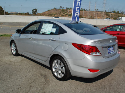 hyundai accent 2013 silver sedan gls gasoline 4 cylinders front wheel drive automatic 94010
