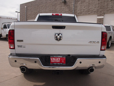 ram 1500 2012 bright white clear laramie gasoline 8 cylinders 4 wheel drive automatic 80301