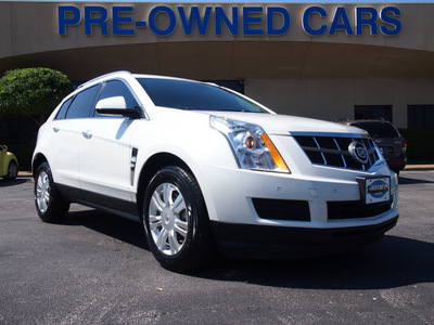 cadillac srx 2010 white suv luxury collection gasoline 6 cylinders front wheel drive automatic 75075