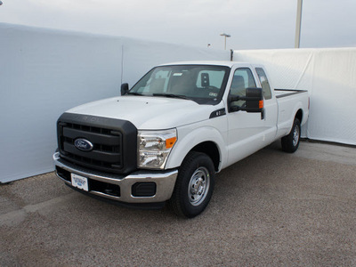 ford f 250 super duty 2012 white xl 8 cylinders automatic 75235