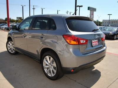 mitsubishi outlander sport 2013 lt  gray es gasoline 4 cylinders all whee drive automatic 75062