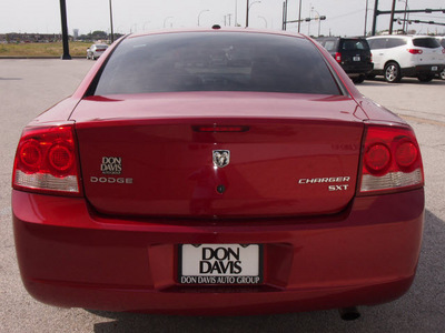 dodge charger 2010 dk  red sedan sxt 6 cylinders automatic 76011