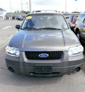ford escape 2005 gray suv xls gasoline 4 cylinders front wheel drive 5 speed manual 13502