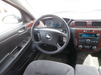 chevrolet impala 2009 gray sedan lt gasoline 6 cylinders front wheel drive automatic 13502