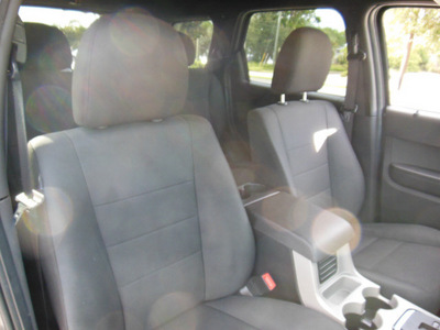 ford escape 2012 gray suv xlt 6 cylinders automatic 32783