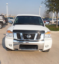 nissan titan 2010 white se 8 cylinders automatic 76137