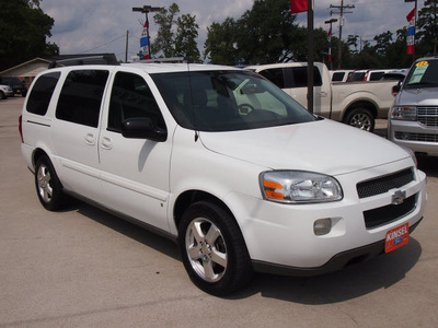 chevrolet uplander 2008 white van lt gasoline 6 cylinders front wheel drive automatic 77706