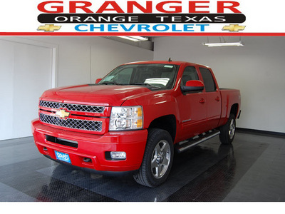 chevrolet silverado 2500hd 2013 red ltz 8 cylinders automatic with overdrive 77630