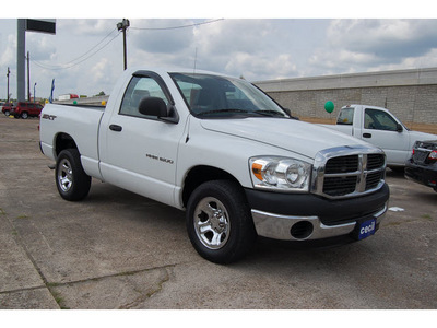 dodge ram 1500 2007 white pickup truck st 6 cylinders automatic with overdrive 77630
