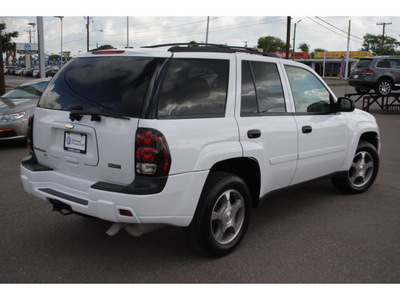 chevrolet trailblazer 2008 white suv ls gasoline 6 cylinders 4 wheel drive automatic 78411