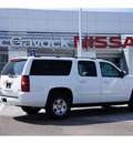 chevrolet suburban 2007 white suv 8 cylinders automatic 79119