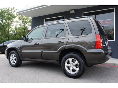 mazda tribute 2006 brown suv s gasoline 6 cylinders front wheel drive automatic 76513