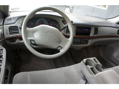 chevrolet impala 2004 silver sedan gasoline 6 cylinders front wheel drive automatic 76513