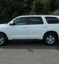 toyota sequoia 2012 white suv sr5 8 cylinders automatic 75672