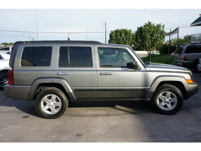 jeep commander 2007 gray suv sport 6 cylinders automatic 78753