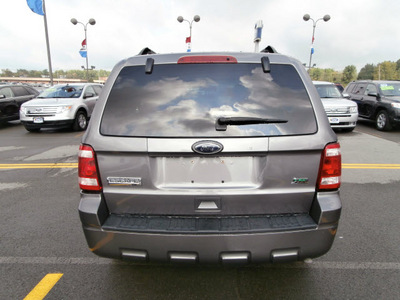 ford escape 2010 gray suv xlt 6 cylinders 6 speed automatic 13502