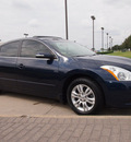 nissan altima 2010 dk  blue sedan 2 5 s 4 cylinders automatic 76018