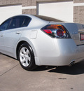 nissan altima 2009 silver sedan 2 5 s gasoline 4 cylinders front wheel drive automatic 80301