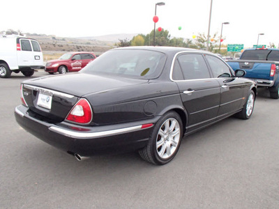 jaguar xj series 2005 black sedan xj8 gasoline 8 cylinders rear wheel drive automatic 99352