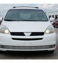 toyota sienna 2004 white van xle 7 passenger gasoline 6 cylinders front wheel drive automatic 76543