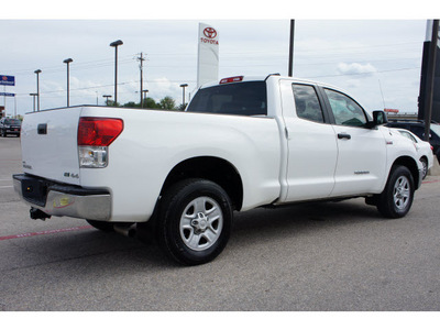 toyota tundra 2010 white grade flex fuel 8 cylinders 4 wheel drive automatic 76543