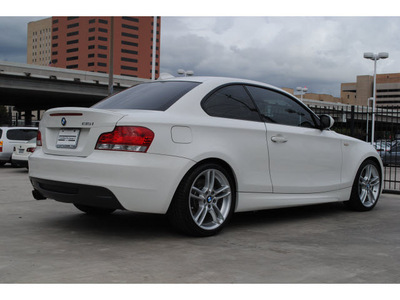 bmw 1 series 2010 white coupe 135i gasoline 6 cylinders rear wheel drive automatic 77002