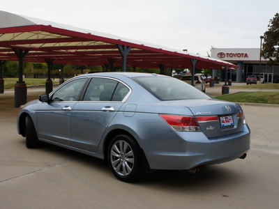 honda accord 2011 lt  blue sedan gasoline 6 cylinders front wheel drive 5 speed automatic 76210