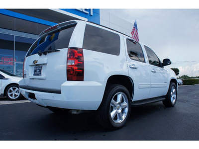 chevrolet tahoe 2009 white suv ls gasoline 8 cylinders 2 wheel drive automatic 33177