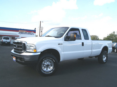 ford f 250 super duty 2004 oxford white xlt gasoline 8 cylinders 4 wheel drive automatic 80911