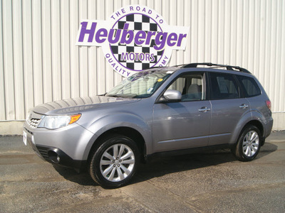 subaru forester 2011 steel silver 2 5x premium gasoline 4 cylinders all whee drive 5 speed manual 80905