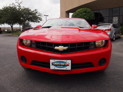 chevrolet camaro 2010 red coupe ls gasoline 6 cylinders rear wheel drive automatic 75075