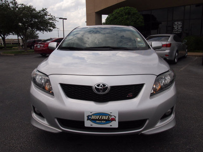 toyota corolla 2010 silver sedan s gasoline 4 cylinders front wheel drive automatic 75075