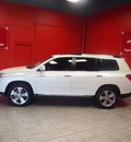 toyota highlander 2011 white suv limited gasoline 6 cylinders front wheel drive automatic 76116