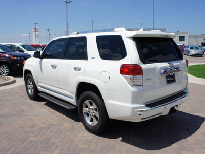 toyota 4runner 2011 white suv sr5 6 cylinders automatic 76087