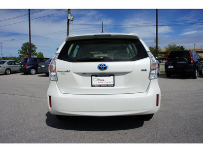 toyota prius v 2012 white wagon three hybrid 4 cylinders front wheel drive cont  variable trans  46219