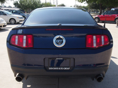 ford mustang 2012 dk  blue coupe gt premium 8 cylinders automatic 76011